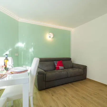 公寓 Cervinia - Ristrutturato Vicino Alle Piste Da Sci, Fino A 6 Posti Letto 布勒伊-切尔维尼亚