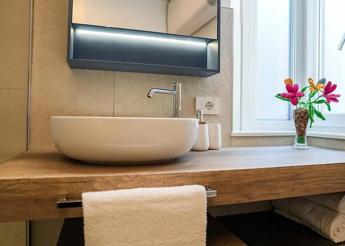 Cervinia - Ristrutturato Vicino Alle Piste Da Sci, Fino A 6 Posti Letto *